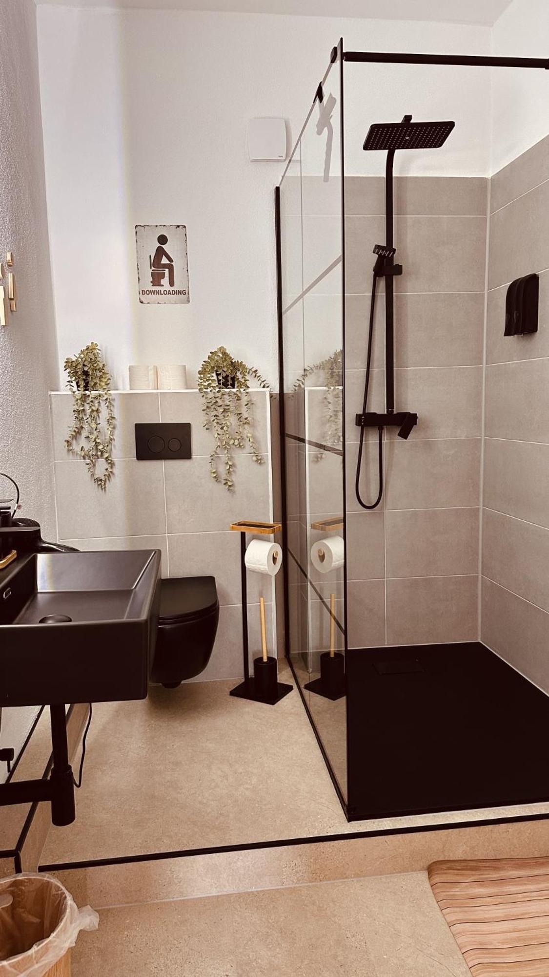 Apartment Mit Netflix - Parken - Kueche - Bad Weiden in der Oberpfalz Exterior foto